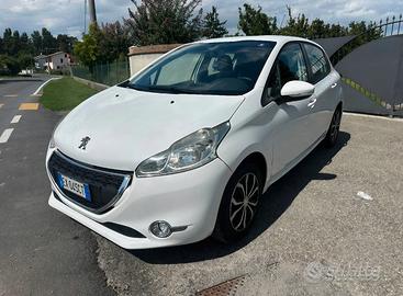 Peugoet 208 autocarro 2014/2015 