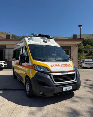 Peugeot Boxer Ambulanza