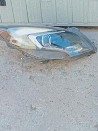 faro anteriore Opel Zafira tourer anno 2013