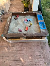 Sabbiera artigianale per bambini