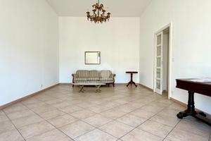 4 LOCALI A LECCE