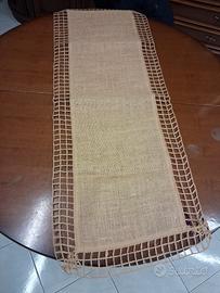 centro tavolo runner in tela sacco juta 