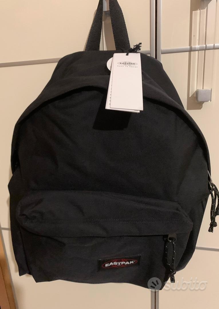 Zaino eastpak nero + astuccio eastpak nero - nuovi - Abbigliamento e  Accessori In vendita a Napoli