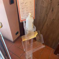 Piantana per dispenser gel disinfettante mani