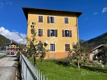 3 LOCALI A STREMBO