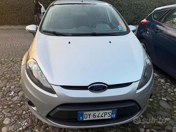 FORD Fiesta 1.4 TDCi 68CV 5p Titanium senza lavo