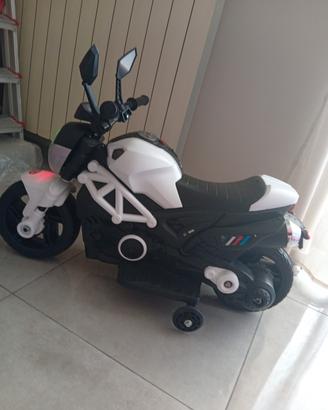 motocicletta MT