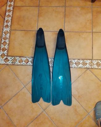 Pinne Mare 40-41, 75cm con utilizzo in piscina
