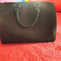 Louis Vuitton speedy