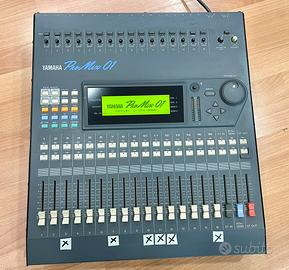 Mixer Yamaha ProMix 01 ( 16 Canali )