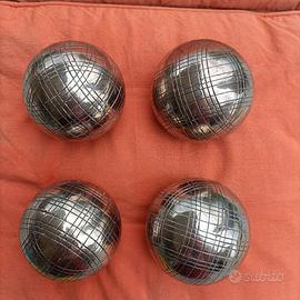 N. 4  bocce
