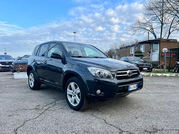 Toyota RAV 4 Crossover 2.2 D-4D 177 CV Luxury