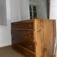 cassettiera in legno massiccio noce