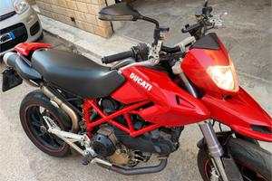ducati hypermotard 1100
