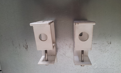 Supporti usati per barra quadra per tenda da sole