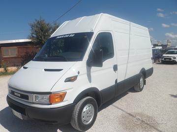 Iveco Daily 35s11 furgone medio alto