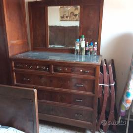 Comò con specchiera