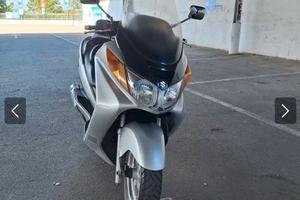 Suzuki burgman 400