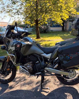 Honda CRF 1100 AFRICA TWIN ADVENTURE TRAVEL EDITIO