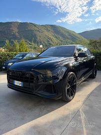 Audi Q8 s-line