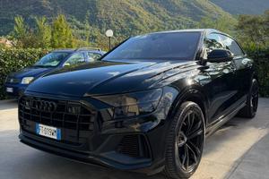 Audi Q8 s-line
