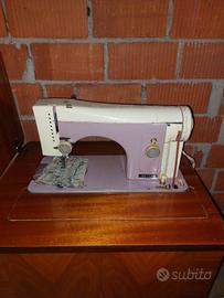 Macchina da cucire Necchi mod 267