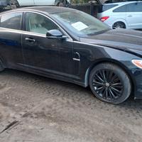 JAGUAR XF 2010 SOLO PER RICAMBI
