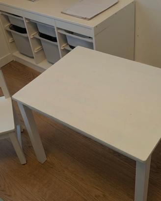 Tavolino con sedia bambino