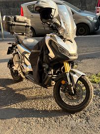 Xadv 750