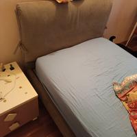 Letto singolo imbottito