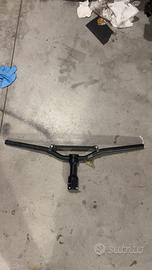 Manubrio naked con mozzo