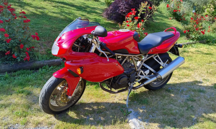 Moto Ducati 750 Super Sport