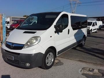 Vivaro 2.0 cdti con 9 posti passo lungo