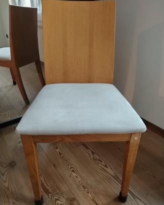 4 sedie in legno ed alcantara
