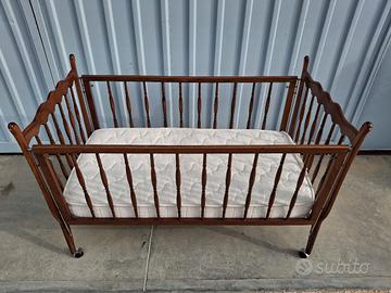 culla per bambino in legno