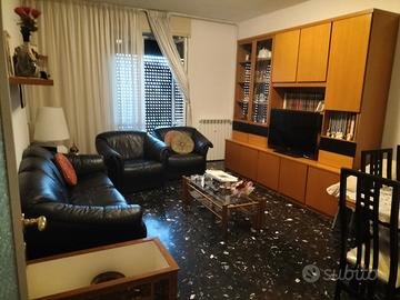 Appartamento p4 in via battisti e magazzino al pt