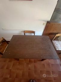 Tavolo con 6 sedie