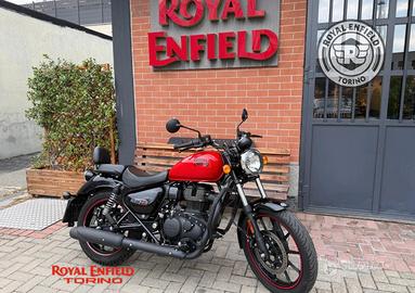 Royal Enfield Meteor 350 Fireball Red del 2023
