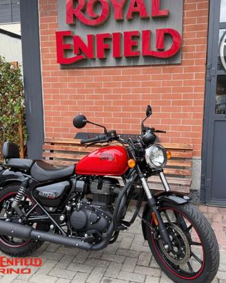 Royal Enfield Meteor 350 Fireball Red del 2023