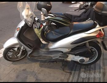 Piaggio Beverly 200