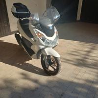 Honda PCX 150 - 2012