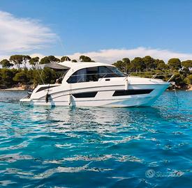 BENETEAU ANTARES 9 FUORIBORDO  MOTORI NUOVI 2026