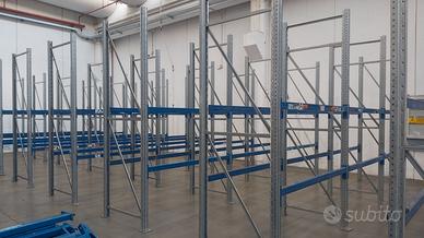 scaffali in ferro