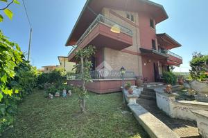 VILLA SINGOLA A GRADARA