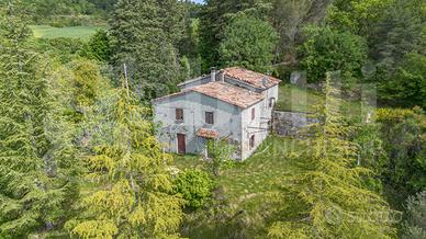 Casa Indipendente Gubbio [Casa Santa C.VRG]