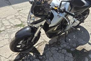 moto Honda CB 1000 R