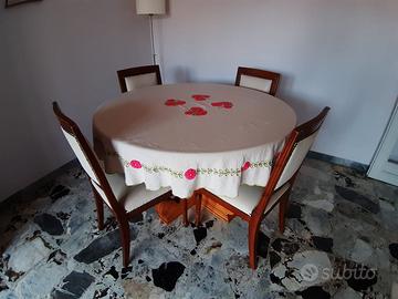 TAVOLO TONDO + SEDIE