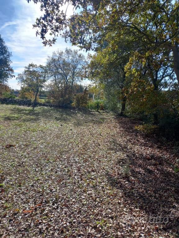 Rustico / Casale di 80 m² con 2 locali a Locoroton - Altro