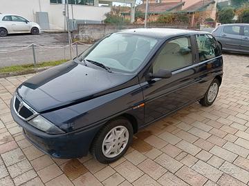 Lancia Y 1.2i cat LS