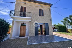 CASA INDIPENDENTE A ASSISI
